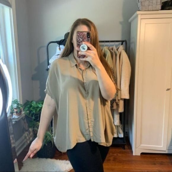 EILEEN FISHER 100% SILK LAGENLOOK BOXY OVERSIZED COLLARED BUTTON DOWN BLOUSE M - Picture 2 of 9